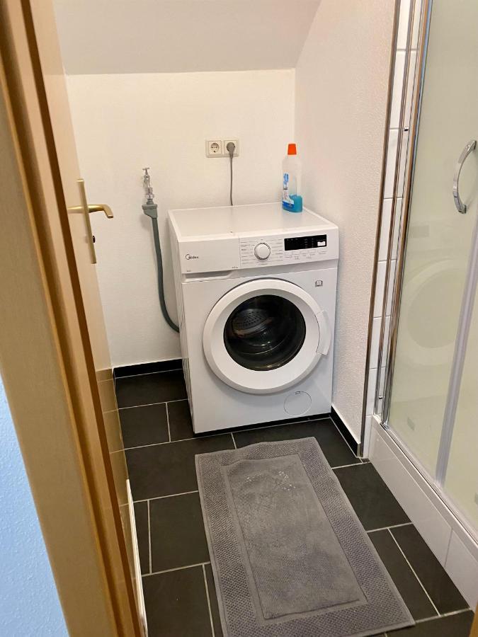 Apartments Lissy I Und II Нойнкирхен Екстериор снимка