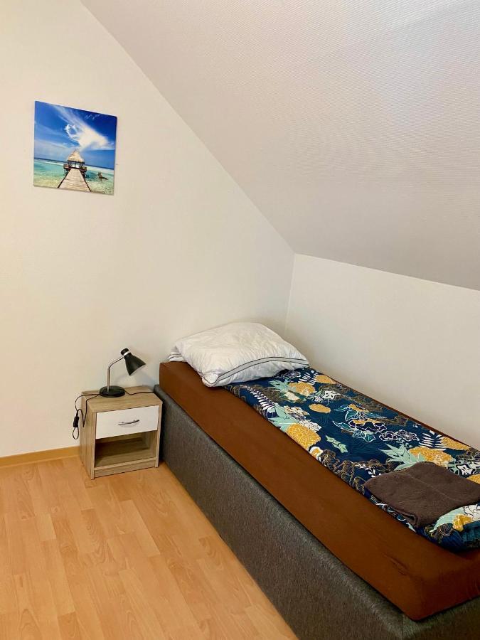 Apartments Lissy I Und II Нойнкирхен Екстериор снимка